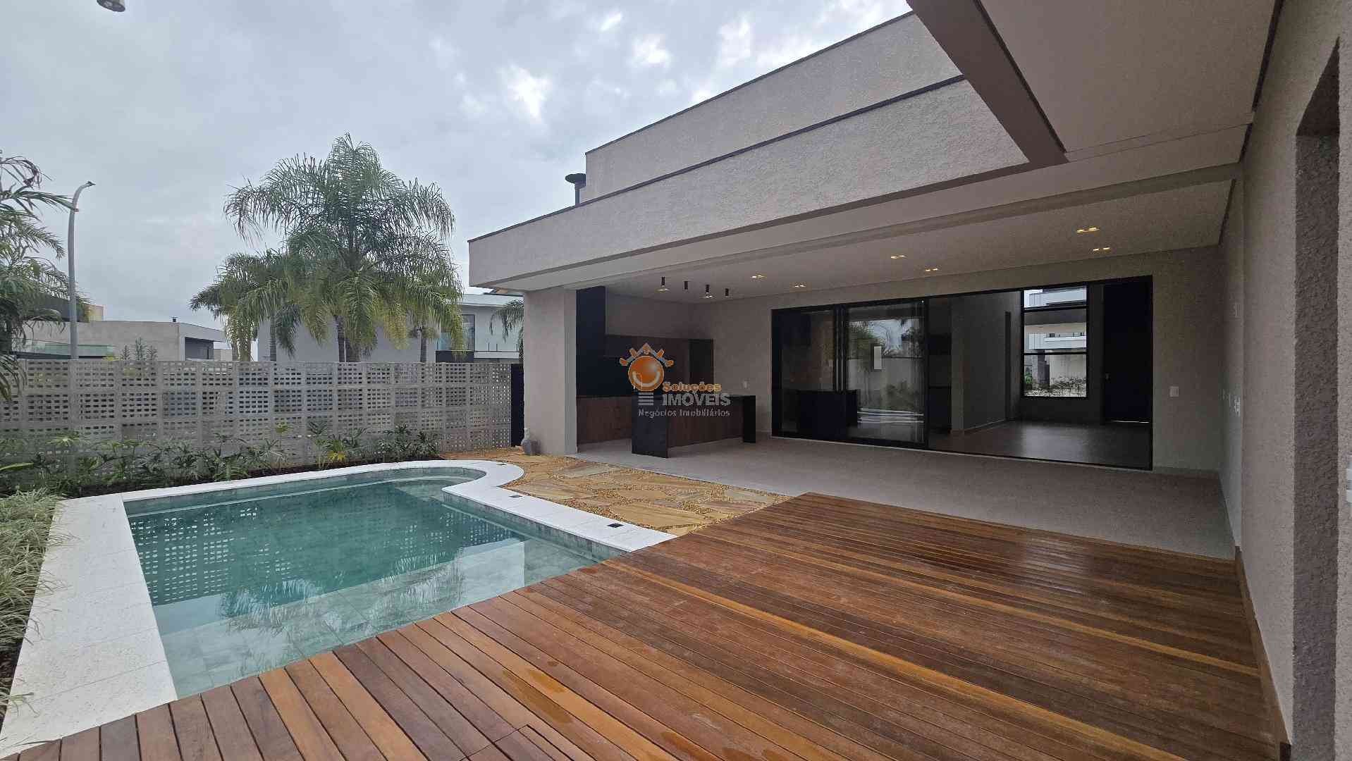 CASA EM CONDOMÍNIO ALPHAVILLE NOVA ESPLANADA 4